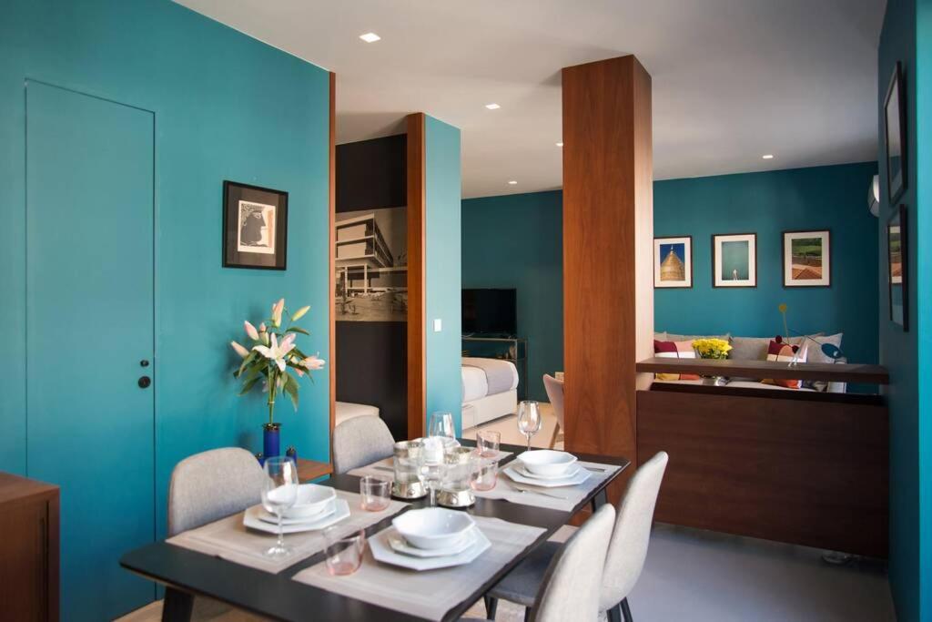 Stylish Decorated Apartment In Kolonaki Афины Экстерьер фото